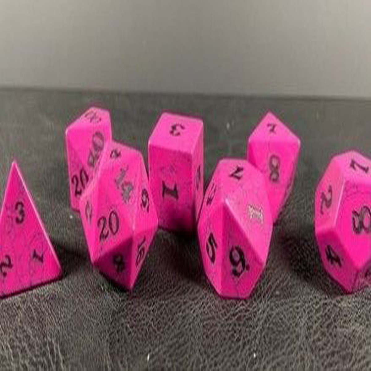 7 set Magenta Cracked Stone