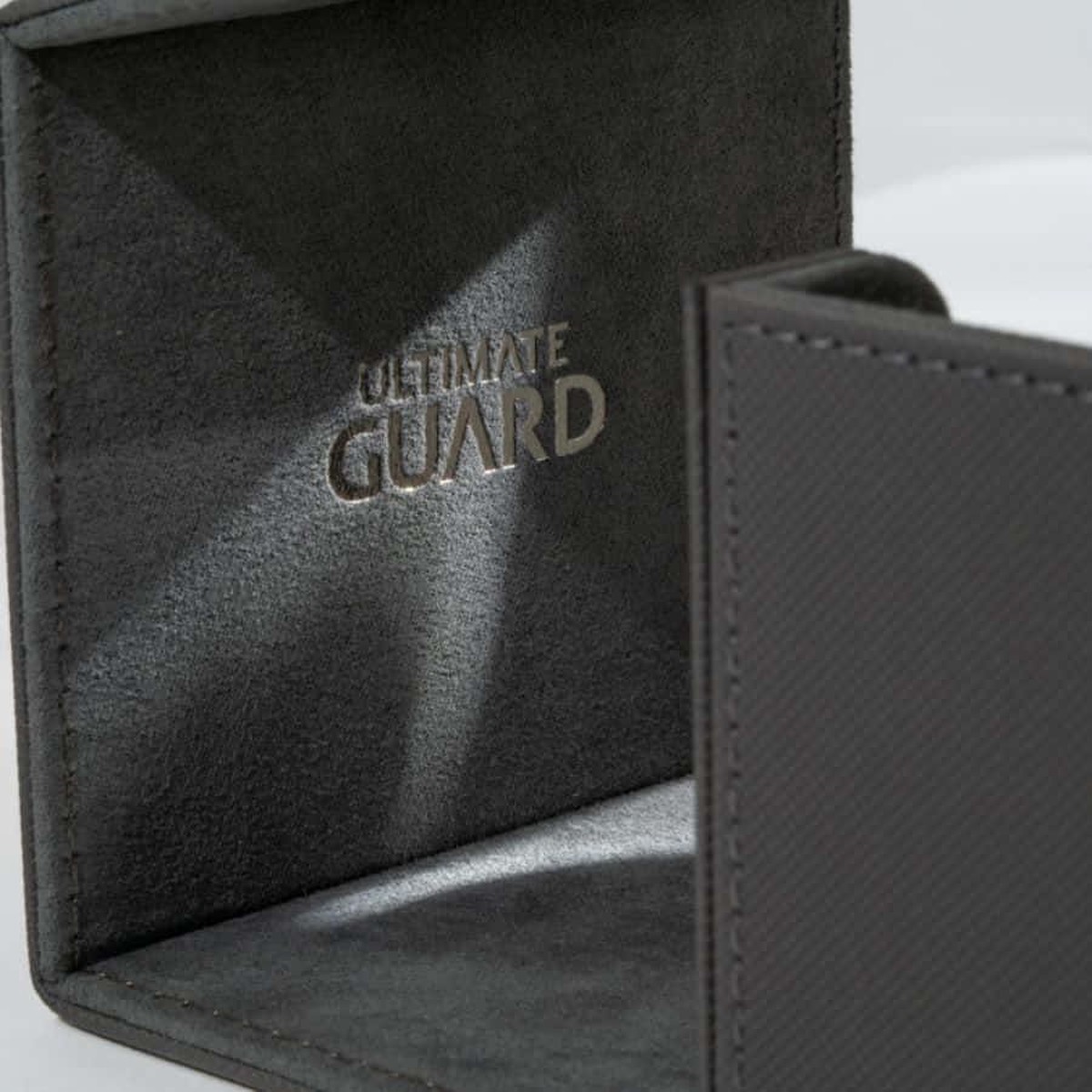 Ultimate Guard Sidewinder Deck Box: Monocolor Grey 100+