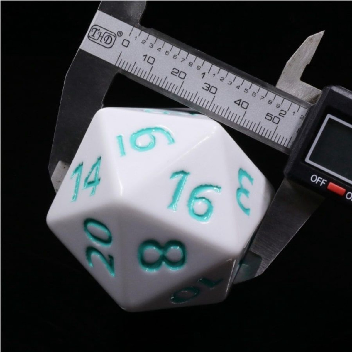 Titan D20 White w/ Teal