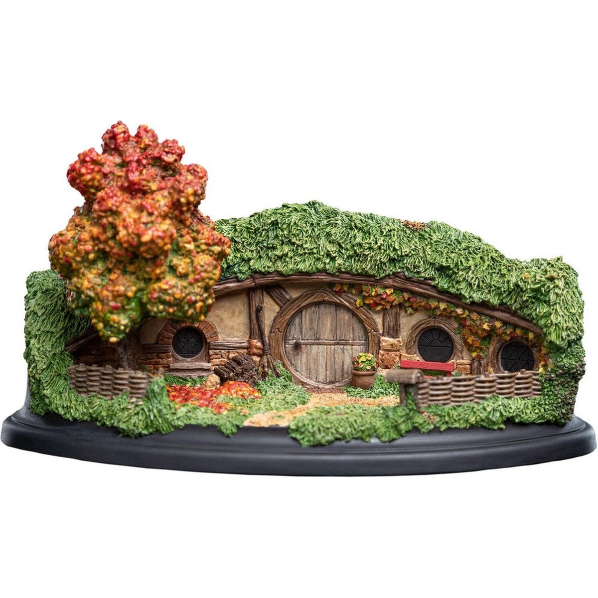 Weta Workshop: The Hobbit Trilogy - Hobbit Hole - 18 Gardens Smial